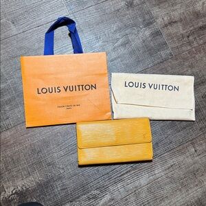 Louis Vuitton Yellow Epi Leather Porte Sarah Long Bi-Fold Wallet